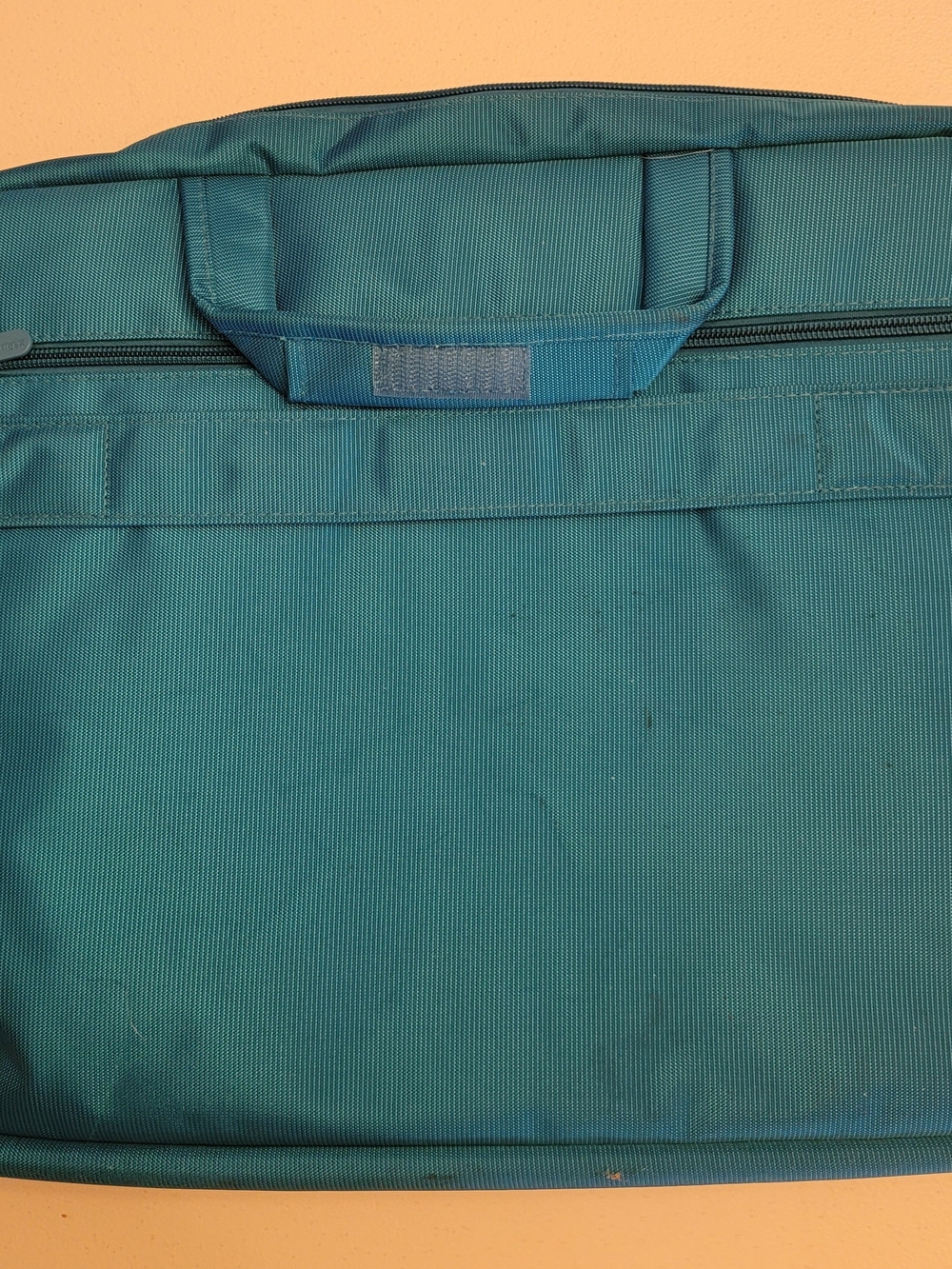 New Digital Treasures ToteIt!, Deluxe 17-in Wide Screen Laptop Case